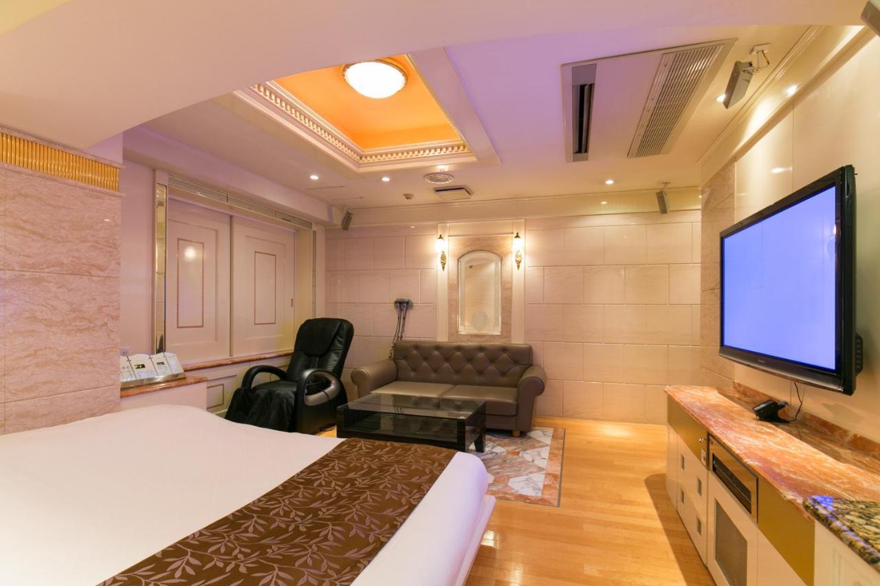Hotel D-Wave Shinjuku（Adult Only) Токио Экстерьер фото
