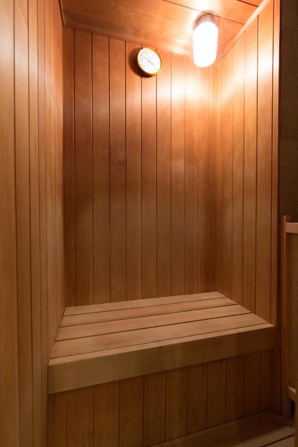Hotel D-Wave Shinjuku（Adult Only) Токио Экстерьер фото